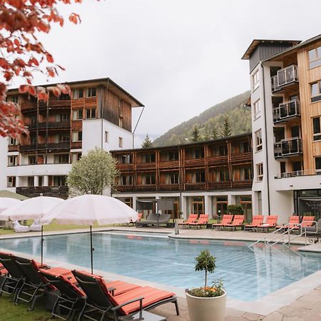 Hotel Die Post Bad Kleinkirchheim Exterior foto